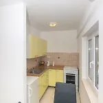 Adriatico Апартаменти Трогір